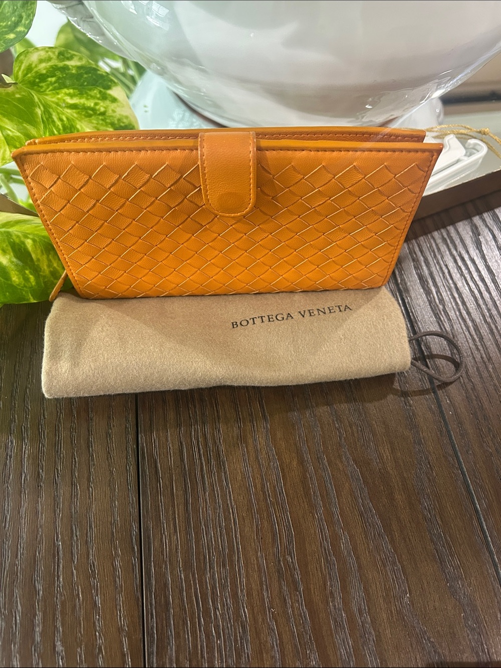 Bottega Veneta Intrecciato Nappa Leather
Continental Wallet
